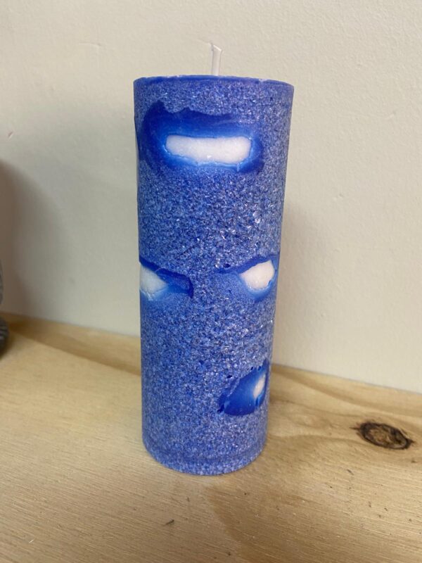 vela azul y blanco