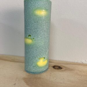 Vela verde y amarillo